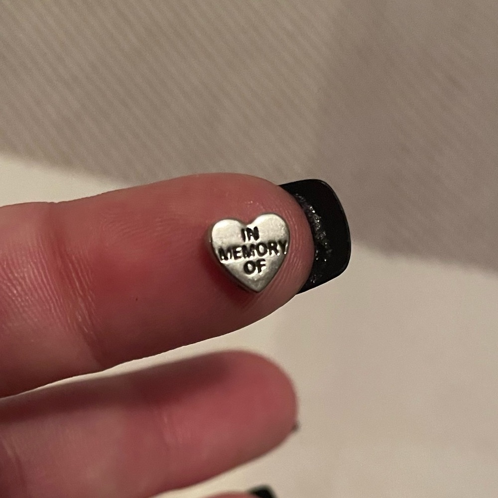 Origami owl living locket in loving memory of heart charm